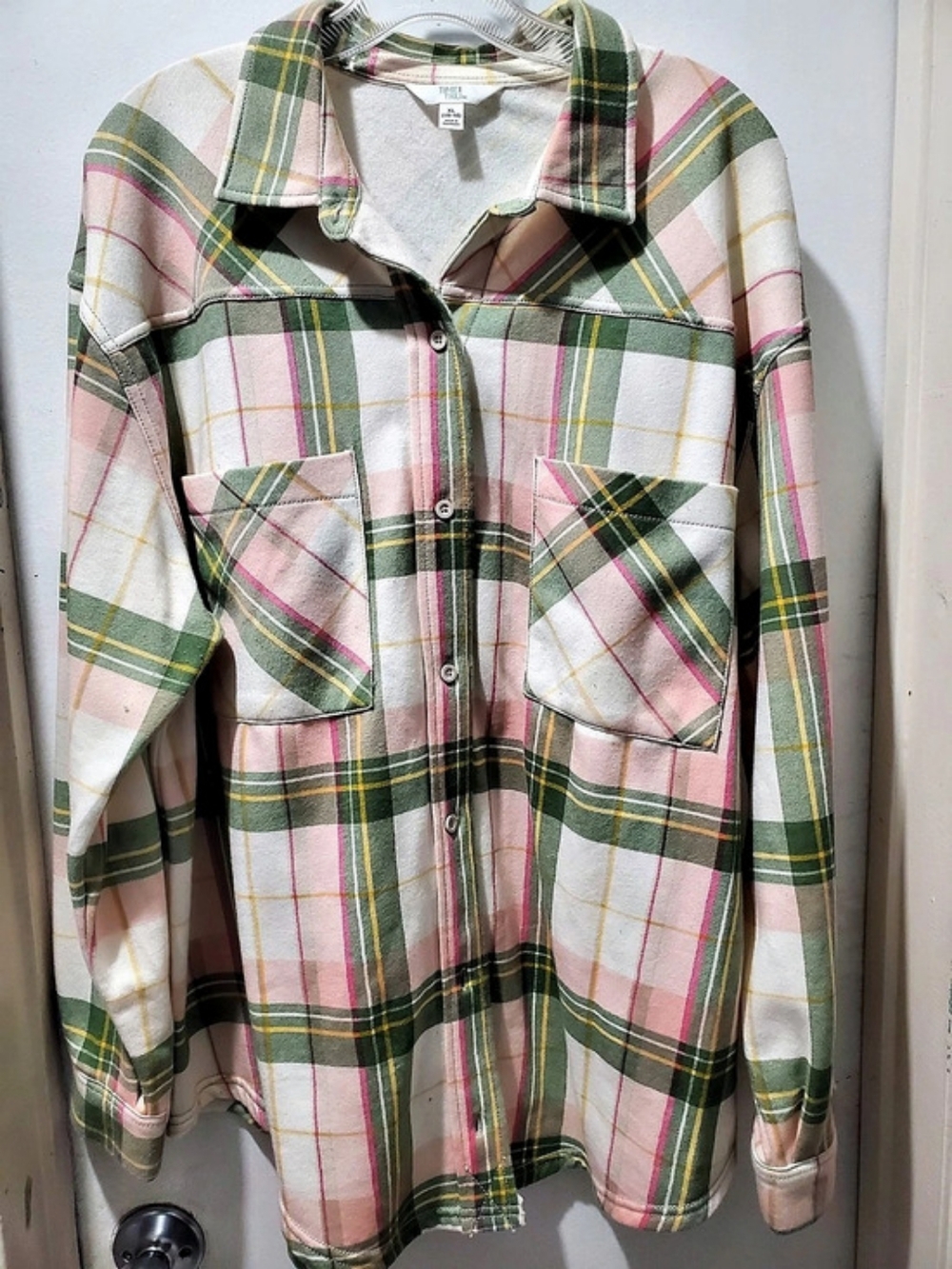 Time and Tru Plaid Button Down Shirt in Pink & Green Size XL Like New